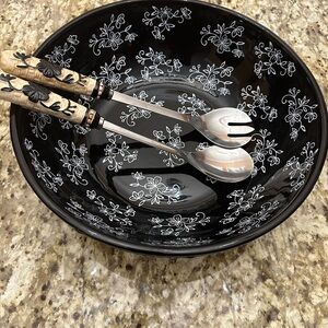 Temp-Tations Black and White Floral Bowl with Utensils